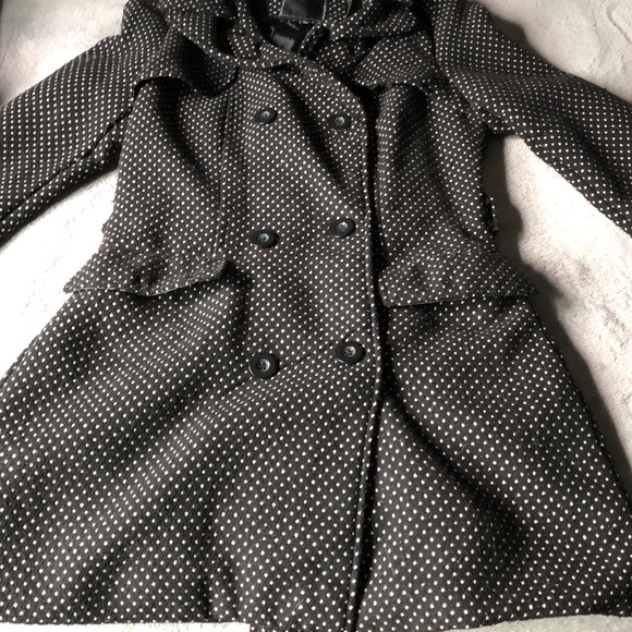 Coat - Picture 2 of 3